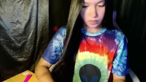 Elizabeth online show from 04.10.26