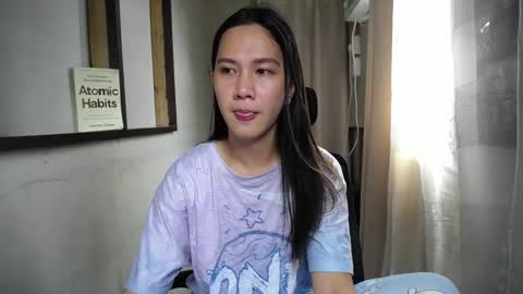 Snapshot of urasiantserika chatting on 02.21.25 Erika online show from 02.21.25