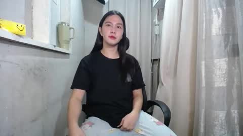 Snapshot of urasiantserika chatting on 09.24.25 Erika online show from 09.24.25