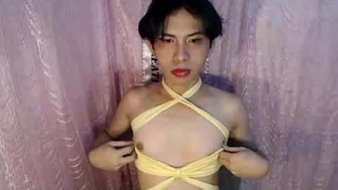 Snapshot of urasiantwinkx chatting on 07.17.26 urasiantwinkx online show from 07.17.26