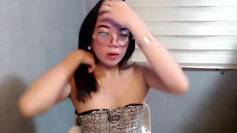 Snapshot of urbabydollx16 chatting on 05.22.26 urbabydollx16 online show from 05.22.26