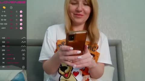 urbadkitty online show from 12.11.24