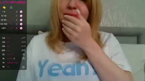 urbadkitty online show from 03.10.25