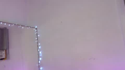 Snapshot of urbeautifulnightmare chatting on 02.12.26 venice online show from 02.12.26