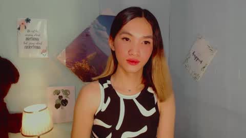 Snapshot of urblossom_harahxxx chatting on 01.18.25 urblossom_harahxxx online show from 01.18.25