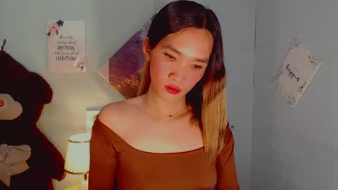 Snapshot of urblossom_harahxxx chatting on 01.22.25 urblossom_harahxxx online show from 01.22.25