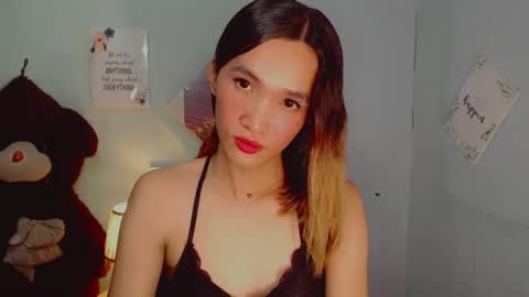 Snapshot of urblossom_harahxxx chatting on 01.28.25 urblossom_harahxxx online show from 01.28.25