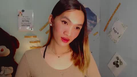 Snapshot of urblossom_harahxxx chatting on 02.17.25 urblossom_harahxxx online show from 02.17.25