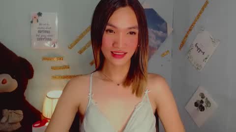 Snapshot of urblossom_harahxxx chatting on 02.20.25 urblossom_harahxxx online show from 02.20.25
