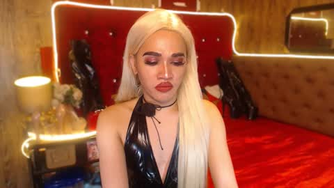 Snapshot of urcumgirlasiants chatting on 01.15.25 KENDALL online show from 01.15.25