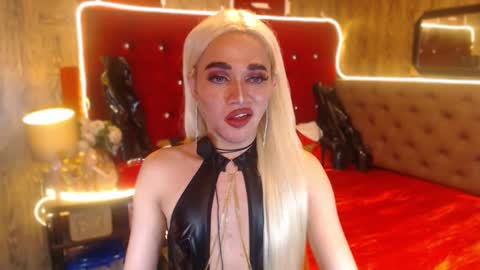 Snapshot of urcumgirlasiants chatting on 01.16.25 KENDALL online show from 01.16.25