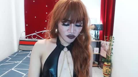 Snapshot of urcumgirlasiants chatting on 02.26.25 KENDALL online show from 02.26.25