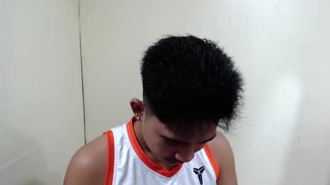 Snapshot of urcutie_asianboy chatting on 09.26.25 KEN online show from 09.26.25