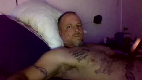 Snapshot of urdaddy875867 chatting on 01.21.25 urdaddy875867 online show from 01.21.25