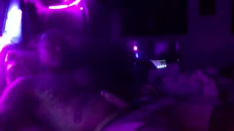 Snapshot of urdaddy875867 chatting on 11.04.25 urdaddy875867 online show from 11.04.25