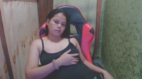 Snapshot of urdimplegurl chatting on 11.15.25 urdimplegurl online show from 11.15.25