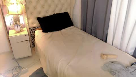 urdream_bride online show from 03.09.25