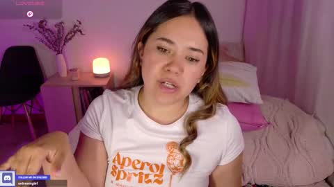 Snapshot of urdreamgiirl chatting on 11.25.25 Mia Miller online show from 11.25.25