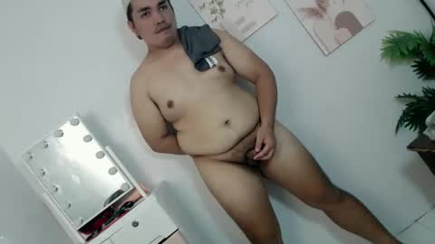 ure_fattytoy143 online show from 06.05.26