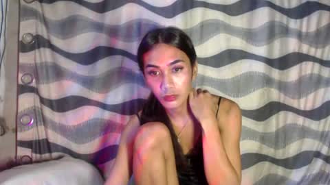 Snapshot of urexoticslimcummer chatting on 07.25.26 urexoticslimcummer online show from 07.25.26