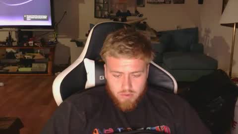 Snapshot of urfavkingusa chatting on 11.29.25 urfavkingusa online show from 11.29.25