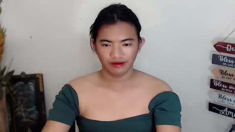 Snapshot of urfuck_slut_toy chatting on 11.11.25 SLUT MAXINE online show from 11.11.25