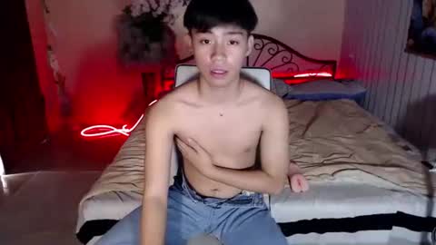 Snapshot of urfuckboy_sev chatting on 12.16.25 just call me sev online show from 12.16.25