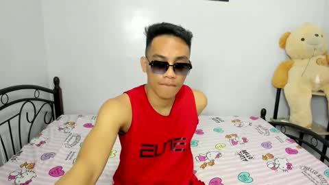 urfucker_vinz online show from 02.23.26