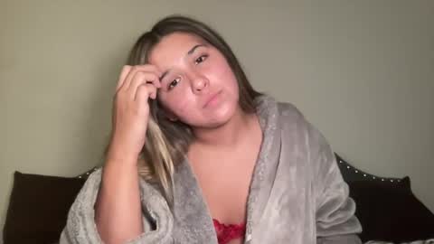 Snapshot of urgirlgracie966 chatting on 07.28.26 urgirlgracie966 online show from 07.28.26