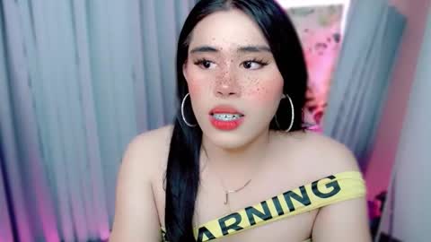 Snapshot of urhotdexie69 chatting on 09.17.25 urhotdexie69 online show from 09.17.25
