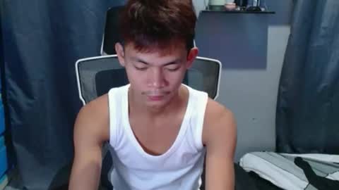 Snapshot of urhotpinoy_izaac chatting on 03.22.26 simeon ulok online show from 03.22.26
