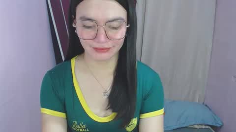 Snapshot of urhottiest_katey chatting on 05.18.26 Katey online show from 05.18.26