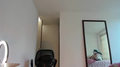 urimare_south online show from 01.26.25