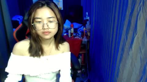 Snapshot of urlovelychinita chatting on 01.10.25 urlovelychinita online show from 01.10.25