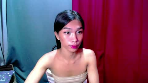 urloverjasmine_xx online show from 07.10.26
