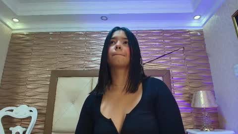 Love online show from 11.25.25