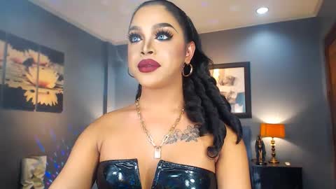 UrMajestyTyra online show from 03.01.25