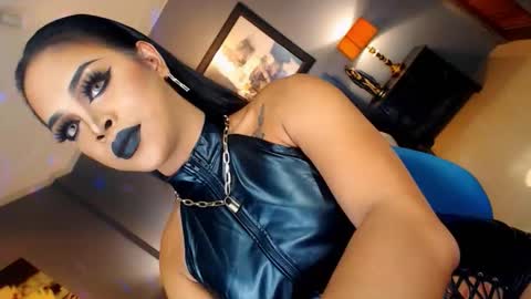 UrMajestyTyra online show from 10.13.25