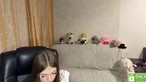Snapshot of urmeowkitty chatting on 07.31.26 Molly online show from 07.31.26