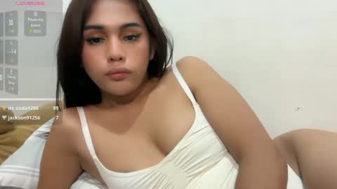 Snapshot of urmystical_sofie chatting on 05.15.26 urmystical_sofie online show from 05.15.26