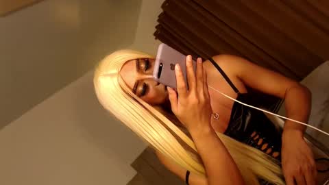 Snapshot of urnauthy_ciliaxxx chatting on 01.28.25 cecilia online show from 01.28.25