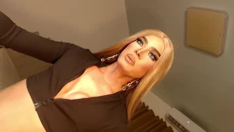 Snapshot of urnauthy_ciliaxxx chatting on 02.10.25 cecilia online show from 02.10.25