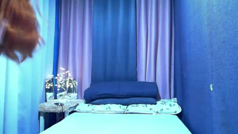 Snapshot of urnightmarets chatting on 09.27.25 Rbabes online show from 09.27.25