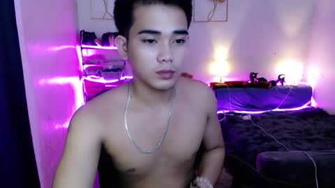 urpinoy_cummer online show from 12.18.25