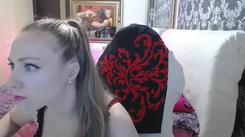 Snapshot of ursecrettreasure88 chatting on 02.12.25 UrSecretTreasure88 online show from 02.12.25