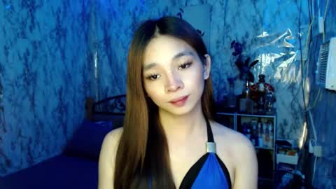 Snapshot of ursexytrans_cum chatting on 12.04.24 Yhana online show from 12.04.24