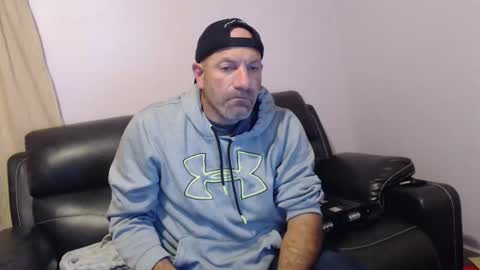 Snapshot of urslav75 chatting on 11.01.25 urslav75 online show from 11.01.25