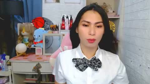 YOUR NEW BABY GIRL online show from 07.30.26