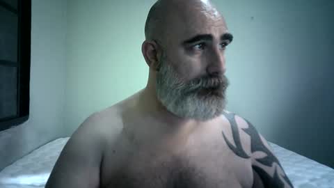 Snapshot of urso1978br chatting on 12.01.25 Urso1978BR online show from 12.01.25