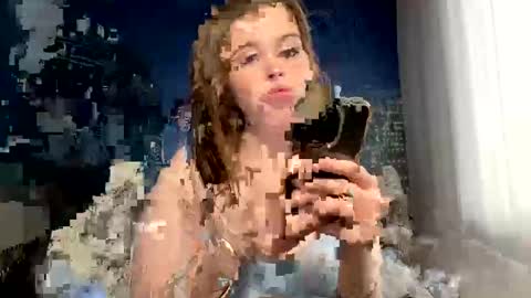 Snapshot of ursoulandheart chatting on 02.13.25 Hannah online show from 02.13.25